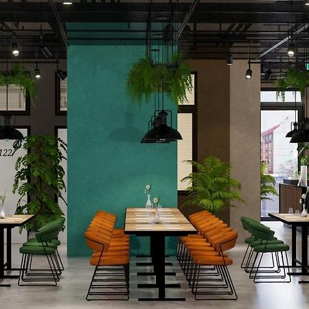 Mega Hostel Sarande Bagian luar foto