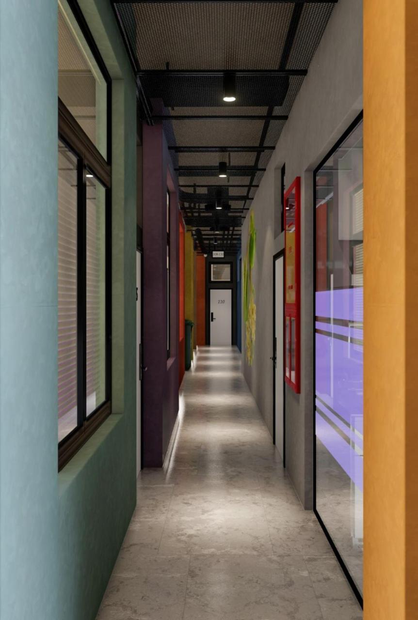 Mega Hostel Sarande Bagian luar foto